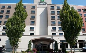 Holiday Inn Express Richmond Airport